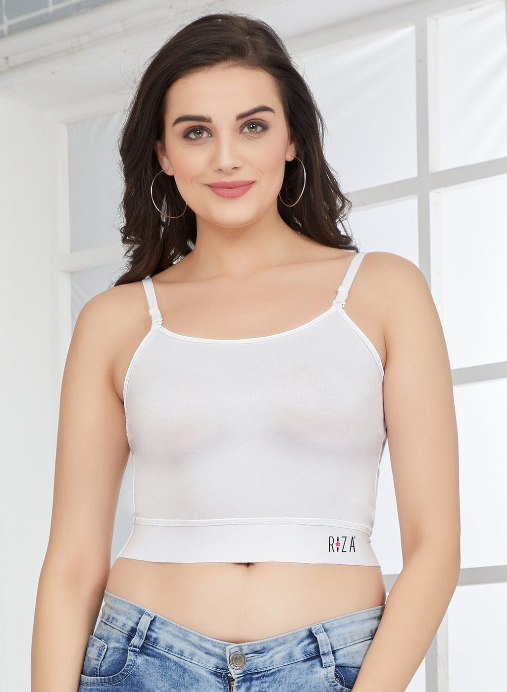 RIZA U-CUT CROP TOP